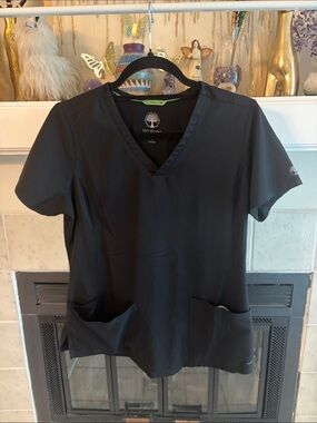 healing hands Black V-Neck Scrub Top with Front Pockets